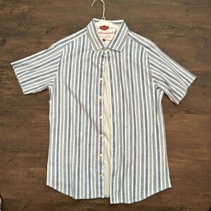 Men’s desoto short sleeve button down size medium